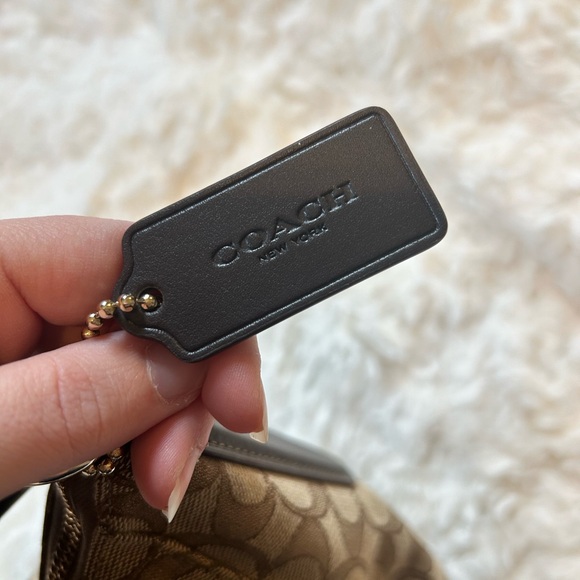 Coach c1757-f58284 East/West Celeste Hobo Signature Canvas  Shoulder Bag - Picture 6 of 14